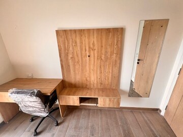 Study Room in 1 BHK Apartment at Sector 55 – for Rent