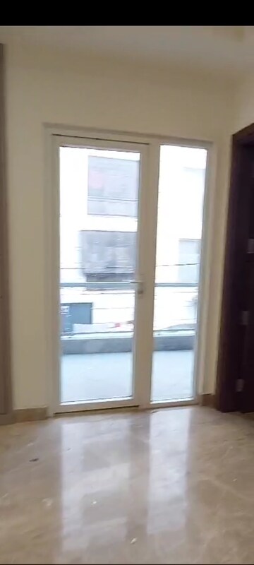 Master Bedroom in 4 BHK Builder Floor at Green Park – for Rent