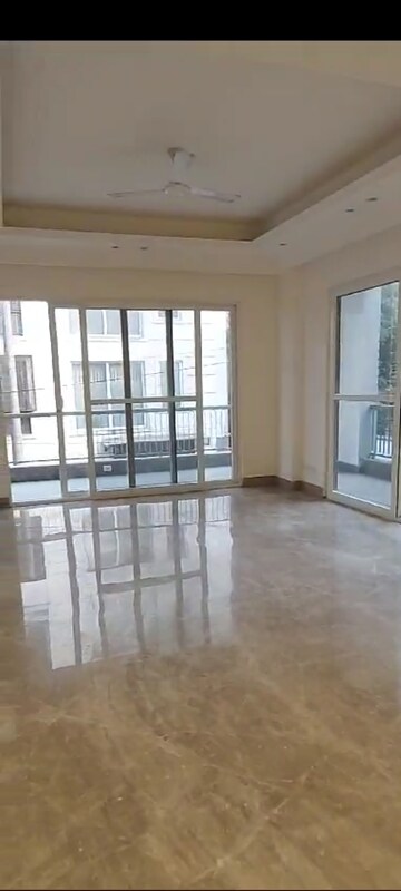 Master Bedroom in 4 BHK Builder Floor at Green Park – for Rent