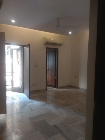 Master Bedroom in 4 BHK Builder Floor at New Friends Colony – for Rent