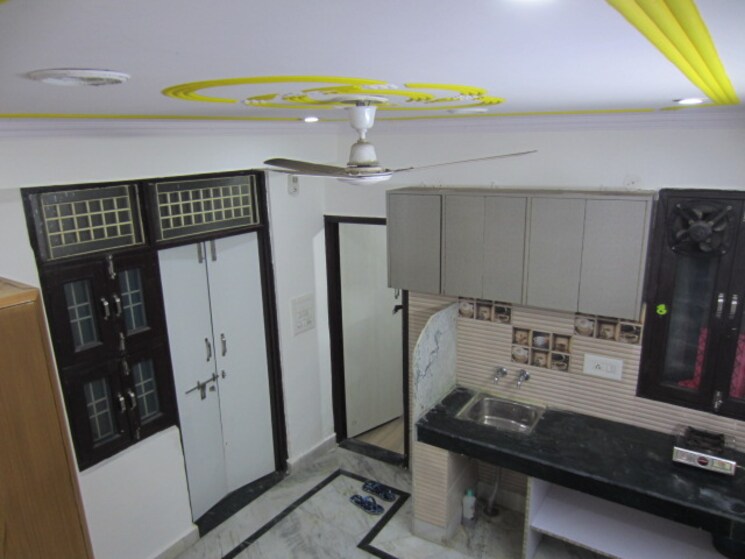 undefined, new ashok nagar 1 RK 250 Sq.Ft. Builder Floor In New Ashok Nagar Delhi 8475440