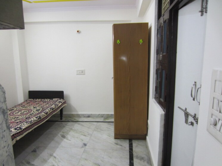 Bedroom, new ashok nagar 1 RK 250 Sq.Ft. Builder Floor In New Ashok Nagar Delhi 8475440