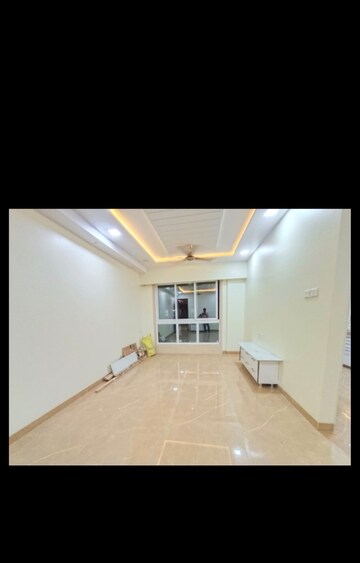 Master Bedroom in 3 BHK Apartment at Kalpataru Radiance, Goregaon West – for Rent