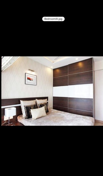 Bedroom in 4 BHK Apartment at Imperial Heights Goregaon West, Goregaon West – for Rent