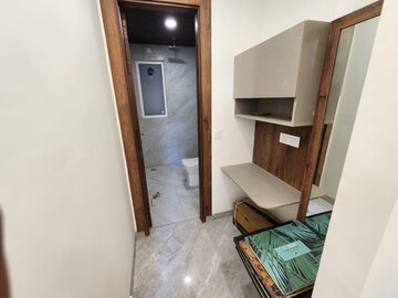 Attached Bathroom in 1 BHK Apartment at Sector 52 – for Rent