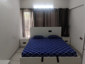 Bedroom in 2 BHK Apartment at Kanakia Spaces Sevens, Andheri East – for Rent