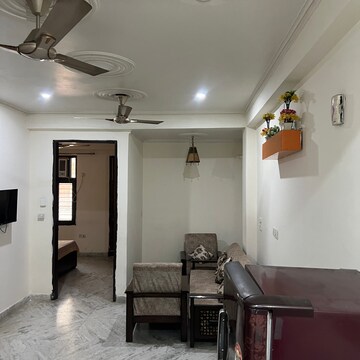 Master Bedroom in 2 BHK Builder Floor at Sector 52 – for Rent