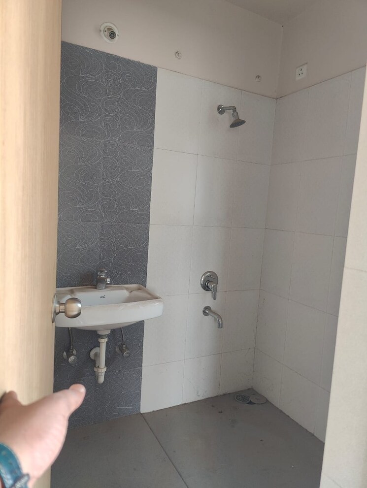 Bathroom, kumar-palmcrest 2 Bedroom 1000 Sq.Ft. Apartment In Pisoli Pune 8475588