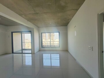 Room in 3 BHK Apartment at Goyal Riviera Aspire, Shela – for Rent