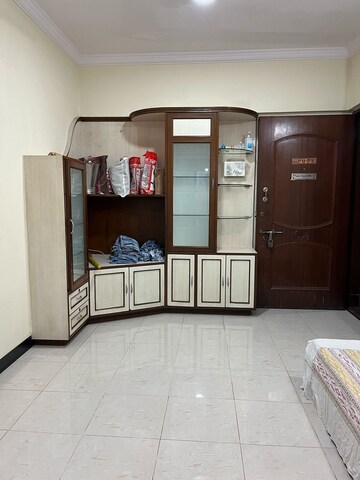 Master Bedroom in 1 BHK Apartment at Gayatri Corner, Kandivali East – for Rent