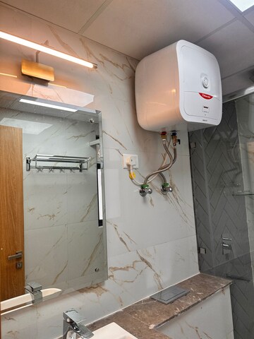 Building Lobby in 3 BHK Apartment at M3M Sky City, Sector 65 – for Rent