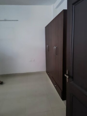 Master Bedroom in 2 BHK Independent House at Ansal Plaza Sector-23, Sector 23 – for Rent