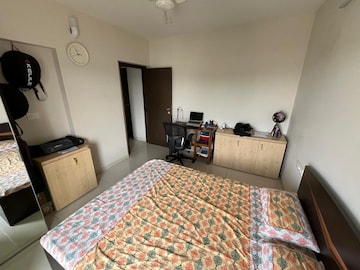 Bedroom in 2 BHK Apartment at Shree Ganesh Sheel Colony, Chembur – for Rent