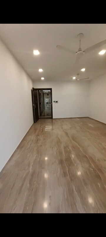 Master Bedroom in 2 BHK Apartment at Ajmera Zeon, Wadala East – for Rent