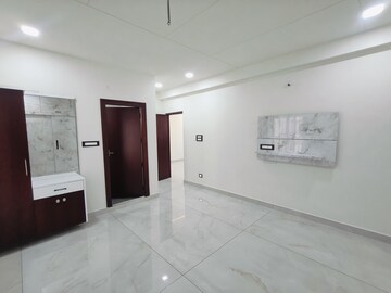 Room in 3 BHK Apartment at Sri Venkateshwara Nagar Colony – for Sale