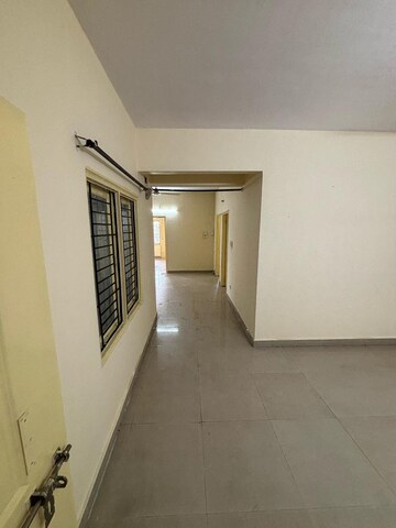 Master Bedroom in 3 BHK Apartment at Greenwood Apartment, Gomti Nagar – for Rent
