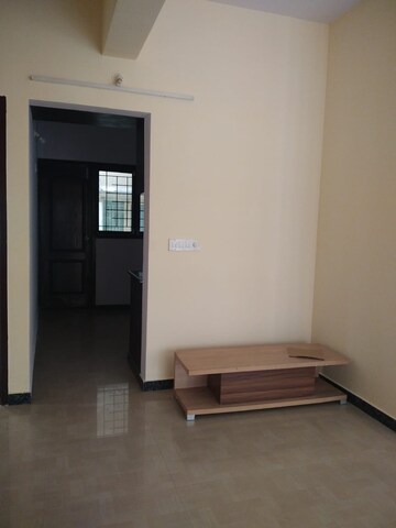 Room in 2 BHK Apartment at Horamavu – for Rent