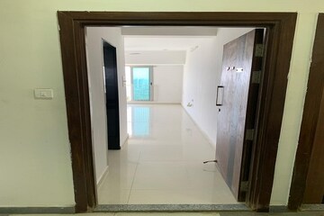  2 BHK Apartment at Mayfair The View, Vikhroli West – for Sale