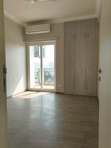 Master Bedroom in 2.5 BHK Builder Floor at Central Park 3 Flower Valley, Sohna Sector 33 – for Rent