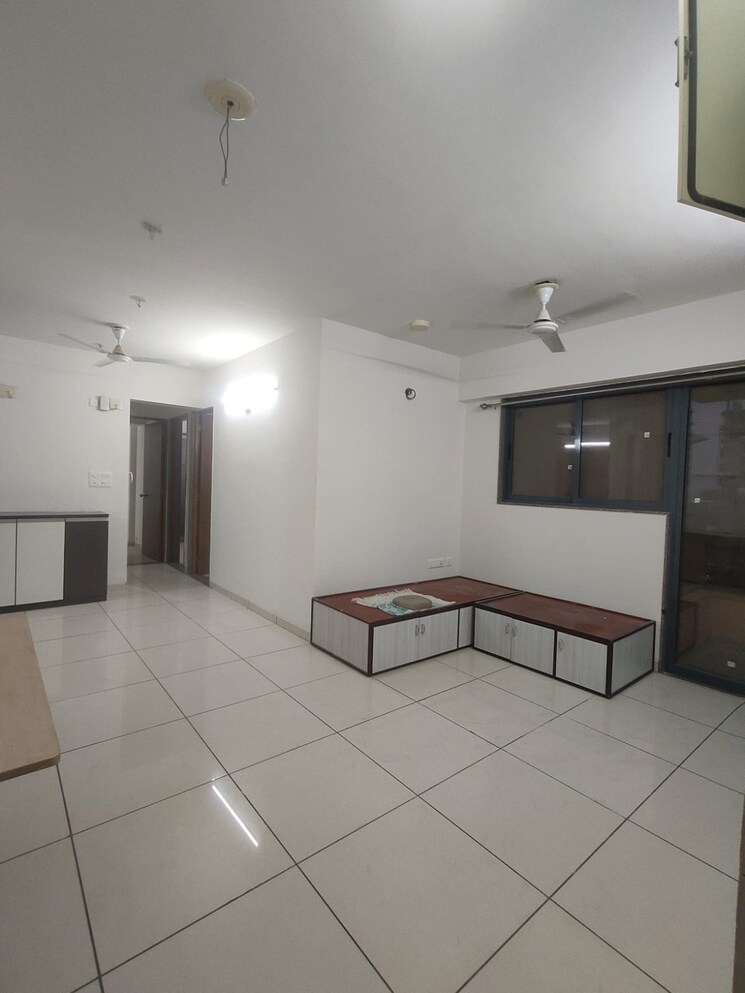 Room, south bopal 3 Bedroom 1430 Sq.Ft. Apartment In South Bopal Ahmedabad 8475887