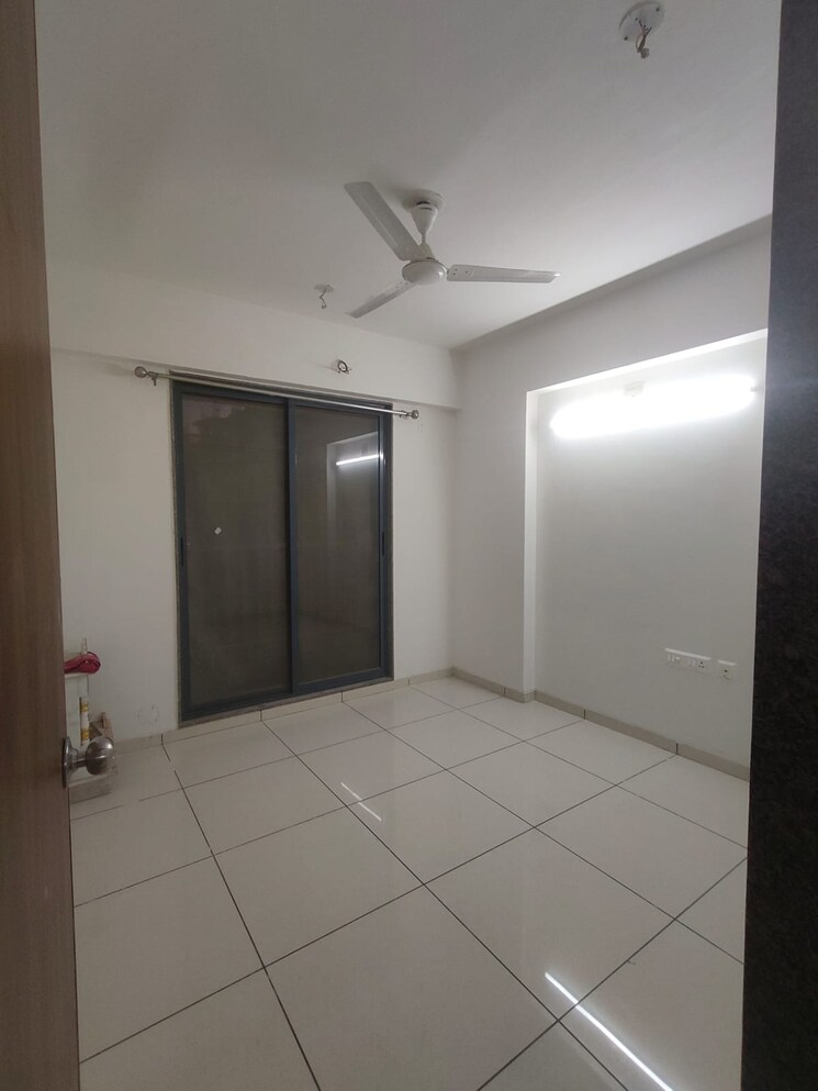 Room, south bopal 3 Bedroom 1430 Sq.Ft. Apartment In South Bopal Ahmedabad 8475887