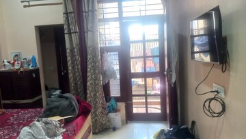 Master Bedroom in 2 BHK Builder Floor at Housing Board Colony Sector 51, Sector 51 – for Rent