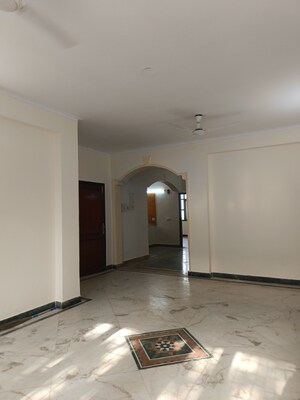 Master Bedroom in 3 BHK Builder Floor at Uppal Southend, Sector 49 – for Sale