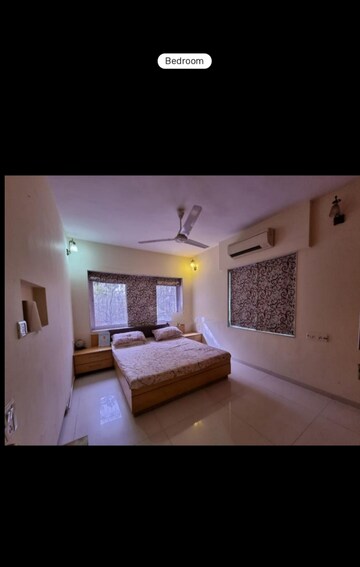 Master Bedroom in 3.5 BHK Apartment at Sheth Auris Serenity Tower 4, Malad West – for Rent