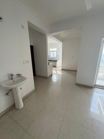 Master Bedroom in 3 BHK Apartment at Gomti Nagar – for Rent