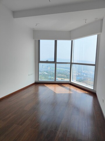Room in 4 BHK Apartment at Bombay Realty Island City Center, Dadar East – for Sale