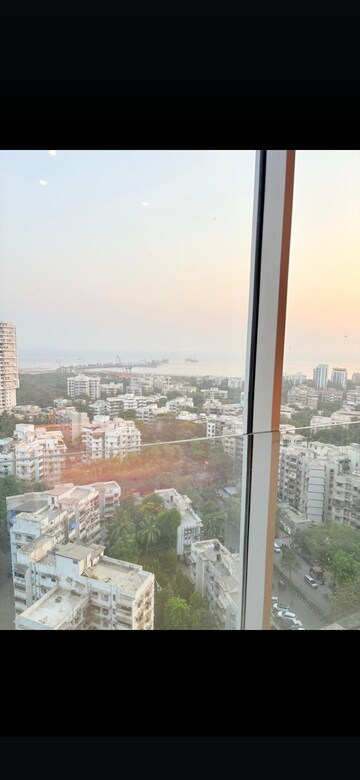 Room in 5 BHK Apartment at Imperial Heights Goregaon West, Goregaon West – for Rent