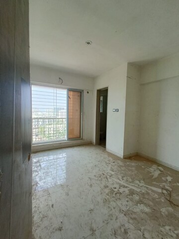 Master Bedroom in 2 BHK Apartment at Strawberry The Address, Mira Road East – for Sale