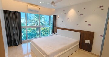 Bedroom in 2 BHK Apartment at Bandra West – for Rent