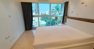 Bedroom in 2 BHK Apartment at Bandra West – for Rent