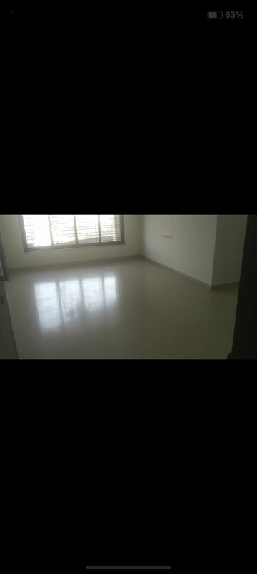 Master Bedroom in 2.5 BHK Apartment at Kalpataru Estate Mumbai, Jogeshwari East – for Rent