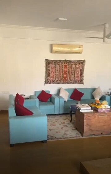 4 BHK Apartment For Rent in Bandra West