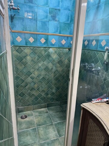 Bathroom in 4 BHK Apartment at Bandra West – for Rent
