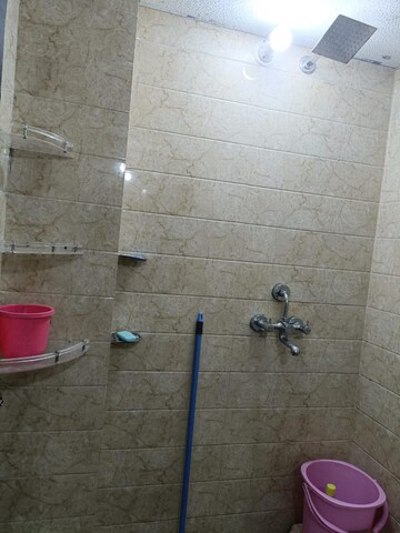 Bathroom in 1 BHK Apartment at Signature Global Andour Height, Sector 71 – for Rent