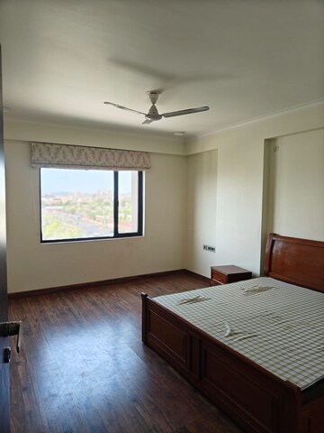 Bedroom in 3 BHK Apartment at Jln Marg – for Rent