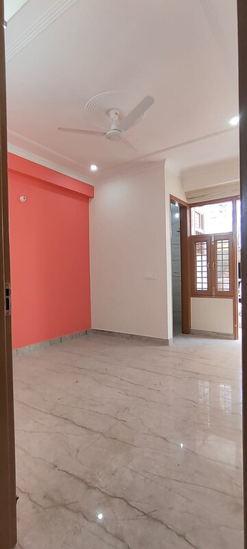 Master Bedroom in 2 BHK Apartment at Palm Residency Chhatarpur, Chattarpur – for Rent