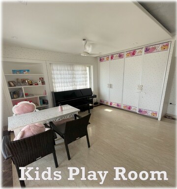 Living Room in 6 BHK Apartment at Khar West – for Sale