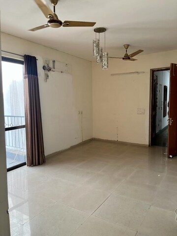 Room in 3 BHK Builder Floor at Puri Vip Floors, Sector 81 – for Rent