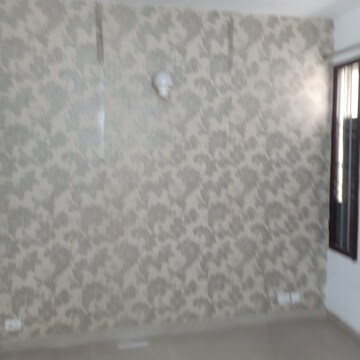  3 BHK Builder Floor at Puri Vip Floors, Sector 81 – for Rent