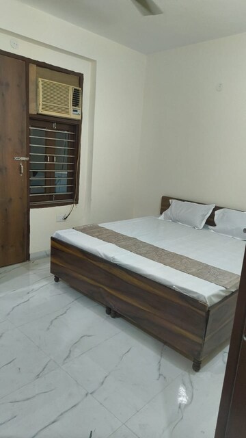 Bedroom in 1 RK Apartment at Ardee City, Sector 52 – for Rent
