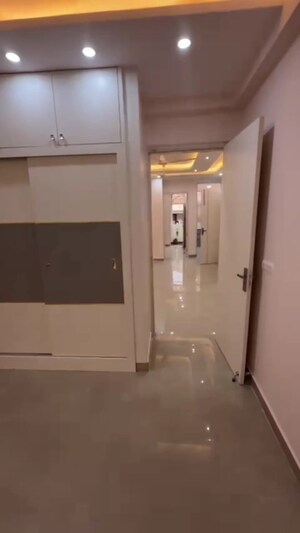 Furnished Amenities in 3 BHK Builder Floor at RPS Palm Drive, Sector 88 – for Sale