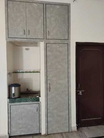  4 BHK Villa at Mansarovar – for Rent