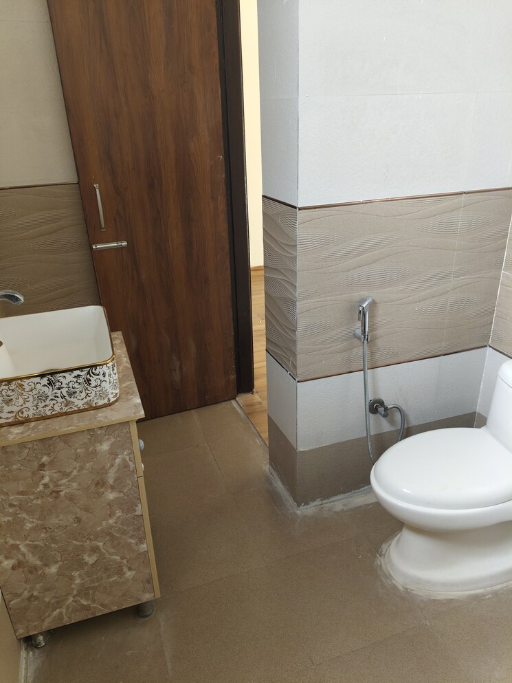 Bathroom, sector 110 3 Bedroom 900 Sq.Ft. Builder Floor In Sector 110 Gurgaon 8476470