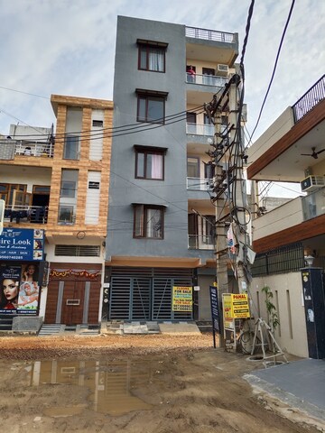 Living Room in 3 BHK Builder Floor at Sector 110 – for Sale