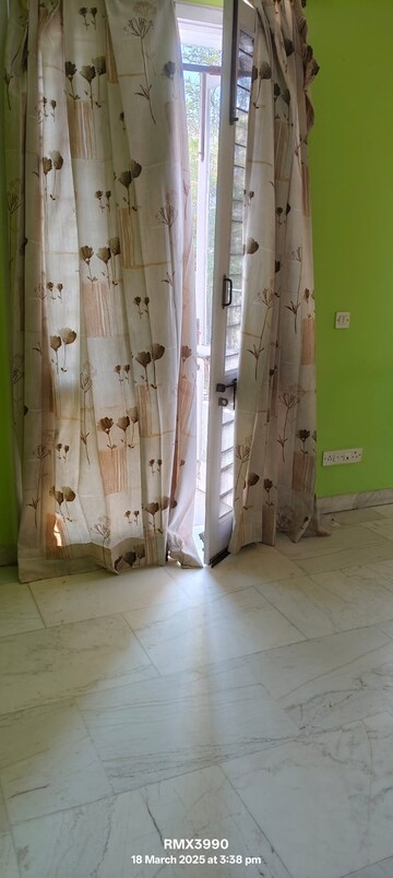 Furnished Amenities in 2 BHK Apartment at Kohli One Malibu Town, Sector 47 – for Rent
