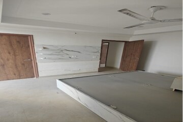 Bedroom in 5 BHK Apartment at Vesu – for Rent